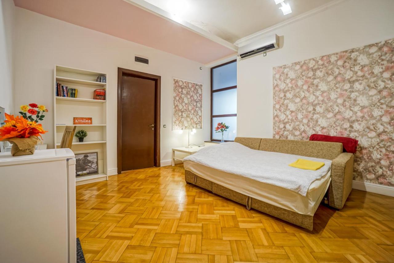 Victoriei Yellow Apartament Bucureşti